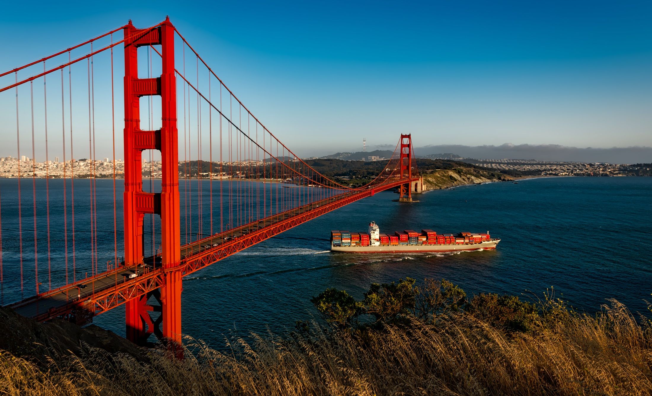 Container freight — exporting goods from Spain to the United States